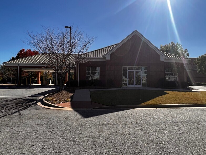 More Photos Of 1062 Old Peachtree Rd, Lawrenceville General Retail For Sale