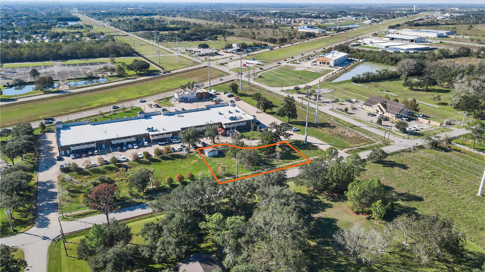 Primary Photo Of N HWY 35 Bypass, Alvin Land For Sale