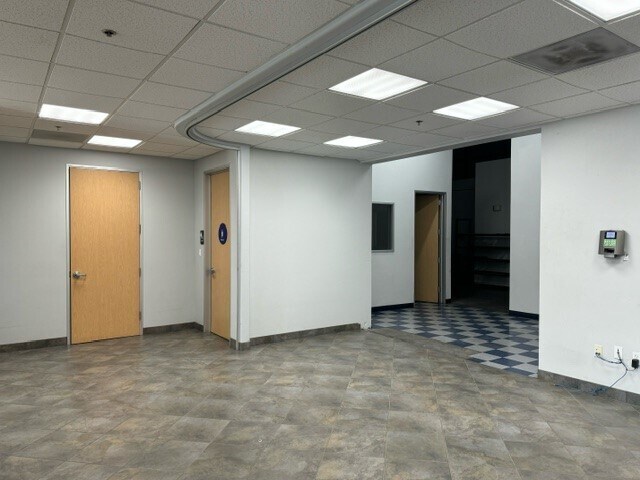 More Photos Of 321 Prosperity Blvd, Chowchilla Auto Dealership For Lease