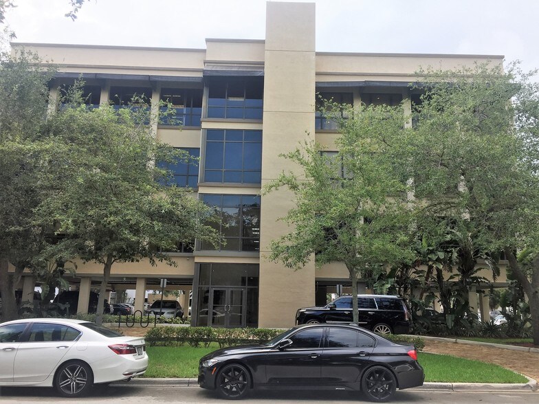 More Photos Of 14125 NW 80th Ave, Miami Lakes Office For Sale