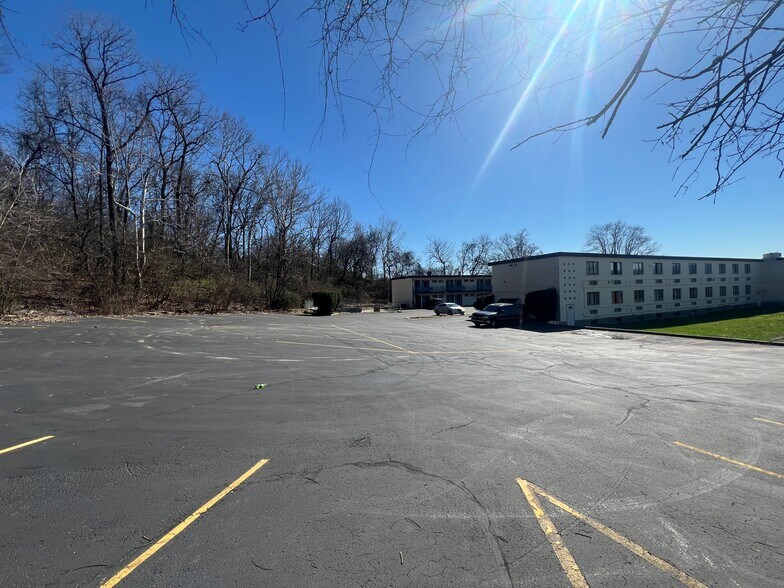 More Photos Of 3356 Central Pky, Cincinnati Land For Sale