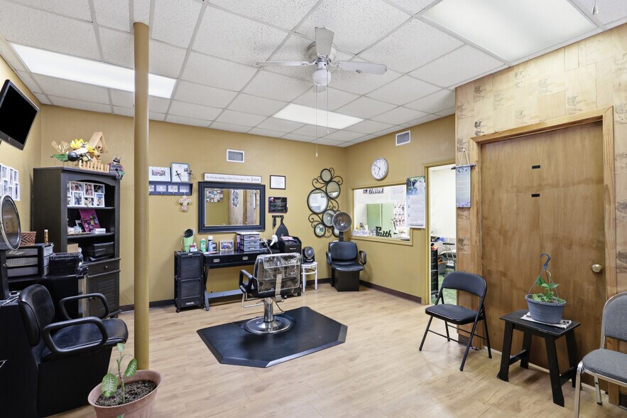 More Photos Of 8424-8430 White Settlement Rd, Fort Worth Storefront Retail Office For Sale