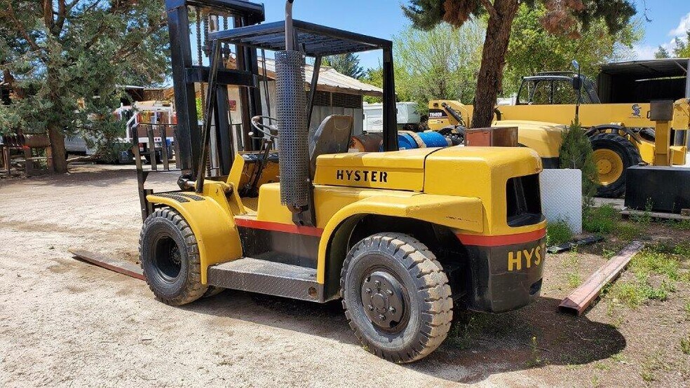 More Photos Of 41614 102nd St E, Palmdale Industrial For Lease