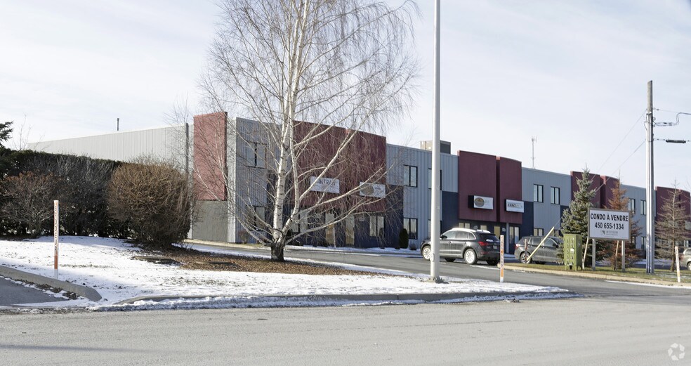 Primary Photo Of 1300-1360 Rue Louis-Marchand, Beloeil Warehouse For Sale