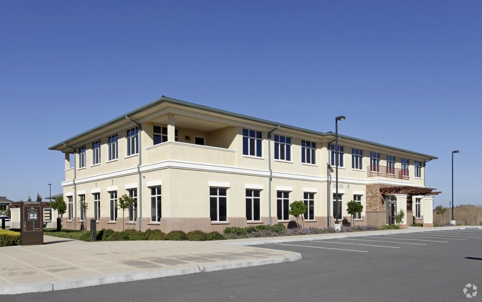 Primary Photo Of 182-192 Gateway Rd E, Napa Office For Lease