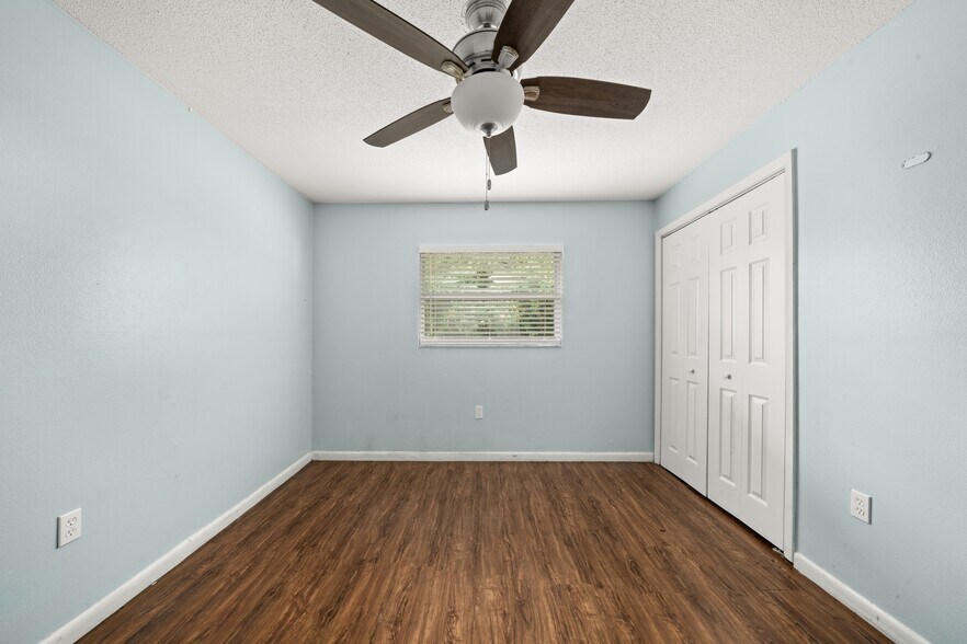 More Photos Of 1000 S Lake Anoka Blvd, Avon Park Multifamily For Sale