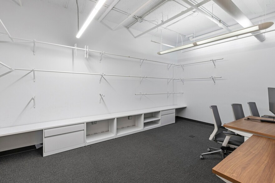 More Photos Of 30 Hotaling Pl, San Francisco Office For Lease