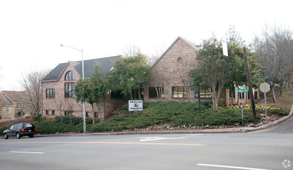 More Photos Of 1625 Richard Arrington Jr Blvd S, Birmingham Office For Lease