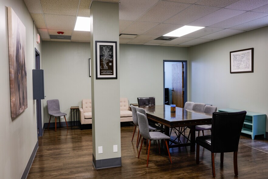 More Photos Of 210 Hale St, Charleston Office For Sale