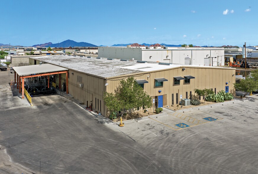 More Photos Of 4040 E Superior Ave, Phoenix Warehouse For Lease