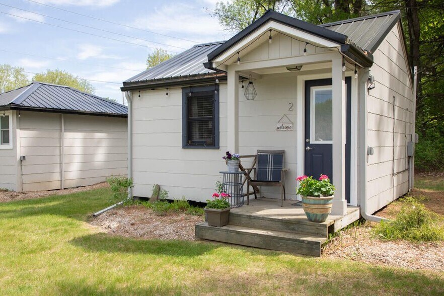 More Photos Of 2445 US-9 Rt, Peru Hotel For Sale