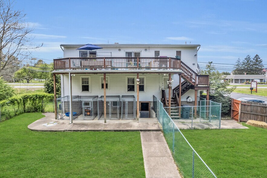 More Photos Of 261 Rt 34, Colts Neck Veterinarian Kennel For Sale