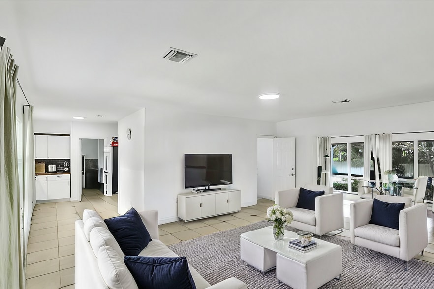 Primary Photo Of 76 NE 49th St, Miami Apartments For Sale