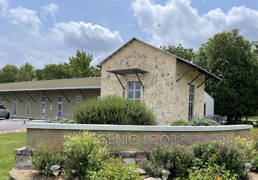 More Photos Of 109 Enterprise Pky, Boerne Loft Creative Space For Lease