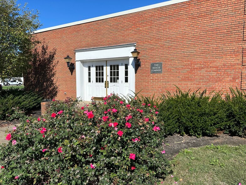 Primary Photo Of 240 Browns Ln, Coshocton Industrial For Sale