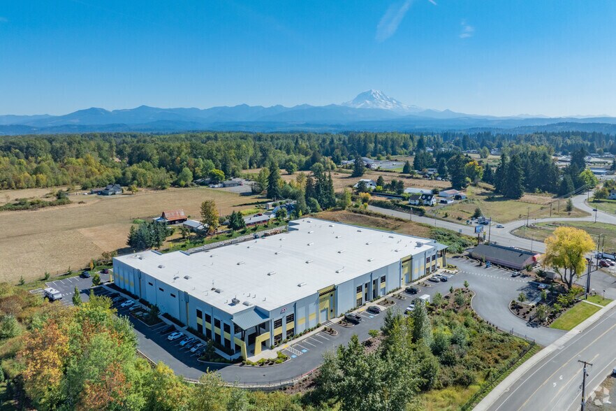 More Photos Of 9817 233rd Ave E, Bonney Lake Distribution For Lease