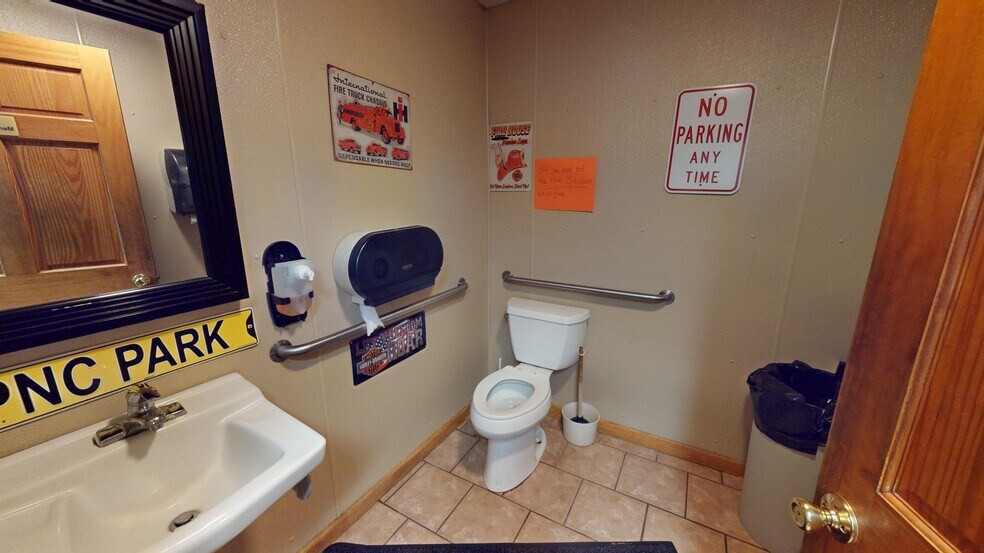 More Photos Of 13524 S Eagle Valley Rd, Tyrone Restaurant For Sale