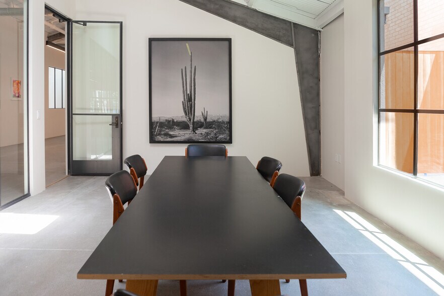 More Photos Of 1655 Euclid St, Santa Monica Loft Creative Space For Sale