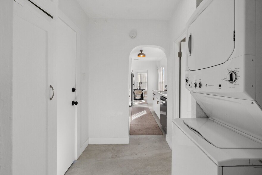 More Photos Of 5738 Meade Ave, San Diego Apartments For Sale
