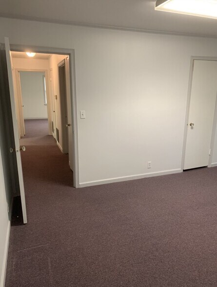 More Photos Of 8207 Stagecoach Rd, Little Rock Office For Sale