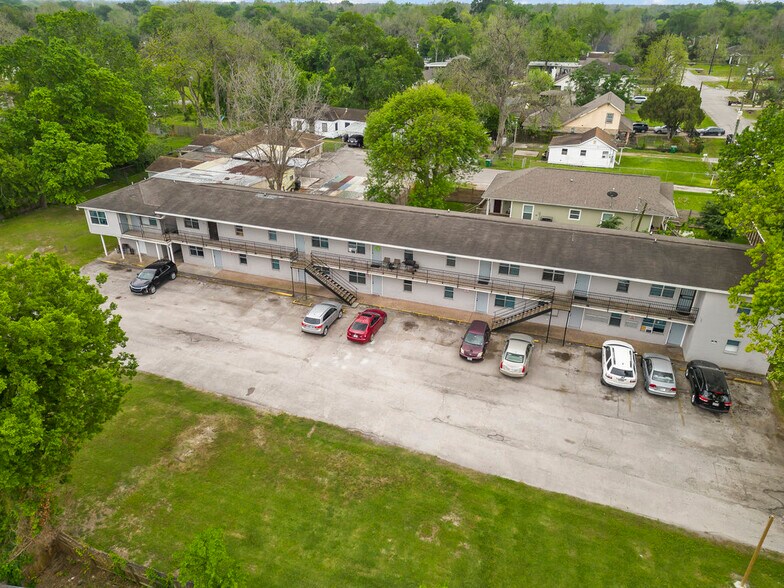 More Photos Of 4914 Kashmere St, Houston Apartments For Sale