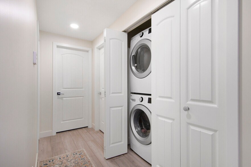 More Photos Of 120 Calgary Av, Penticton Apartments For Sale