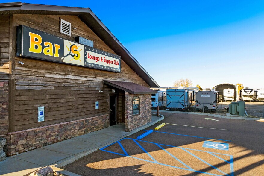 More Photos Of 5100-N Star Blvd, Great Falls Storefront Retail Office For Sale