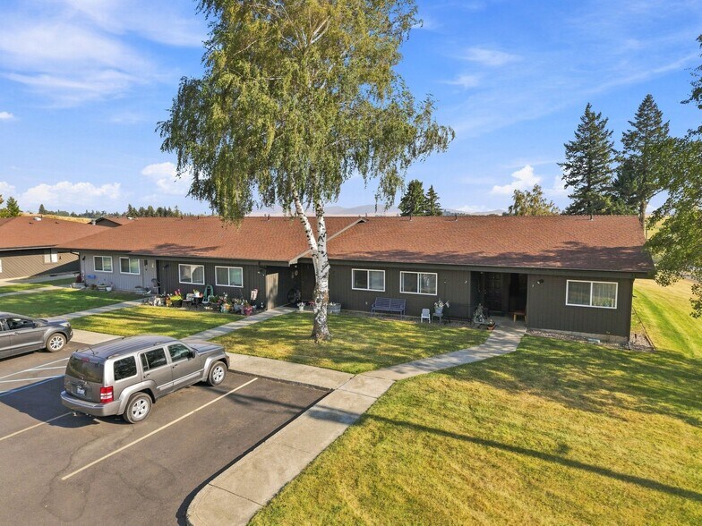More Photos Of 540 N Madison St, Tekoa Apartments For Sale