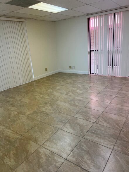 More Photos Of 4503 NW 103rd Ave, Sunrise Light Distribution For Lease
