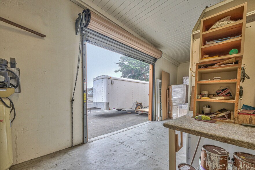 More Photos Of 805-815 Broadway Ave, Seaside Storefront For Sale