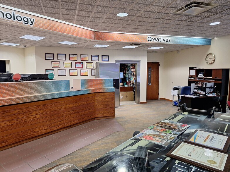 More Photos Of 1800 Union St, Lafayette Office For Sale