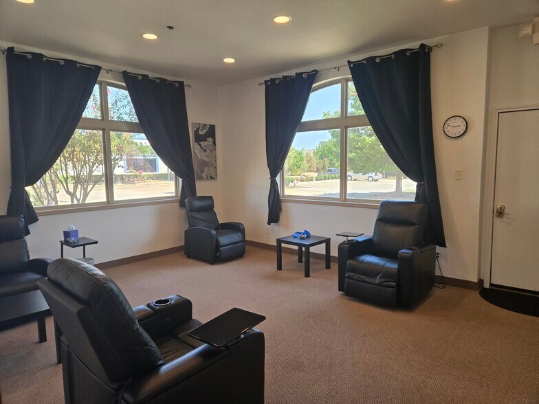 More Photos Of 22 Prestige Cir, Allen Office For Lease