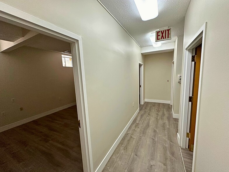 More Photos Of 76 Battery Ave, Brooklyn Apartments For Lease