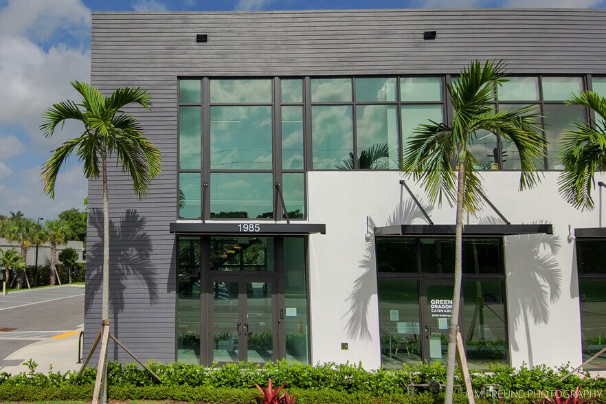 More Photos Of 1985 N Andrews Ave, Wilton Manors Freestanding For Lease