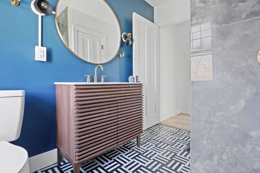 More Photos Of 644-650 S Hague Ave, Columbus Multifamily For Sale