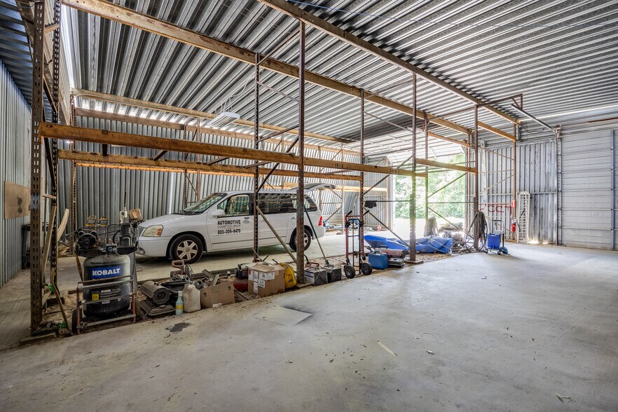 More Photos Of 4431 Augusta Rd, Lexington Light Distribution For Sale
