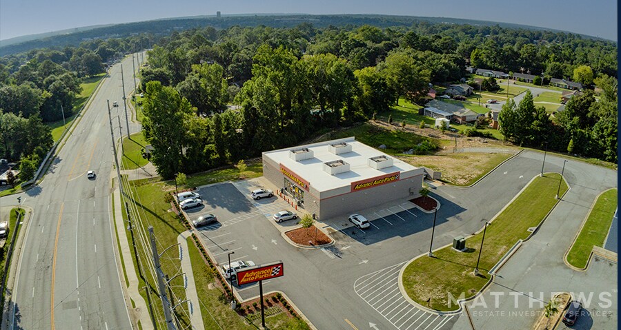 More Photos Of 3845 Saint Marys Rd, Columbus Freestanding For Lease
