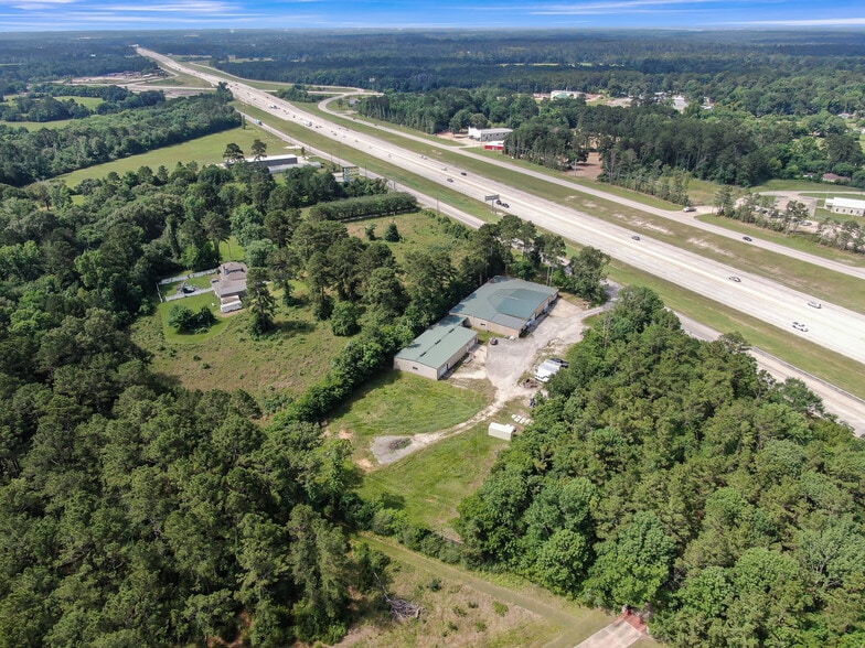 More Photos Of 2745 Interstate 45 S, New Waverly Manufacturing For Sale