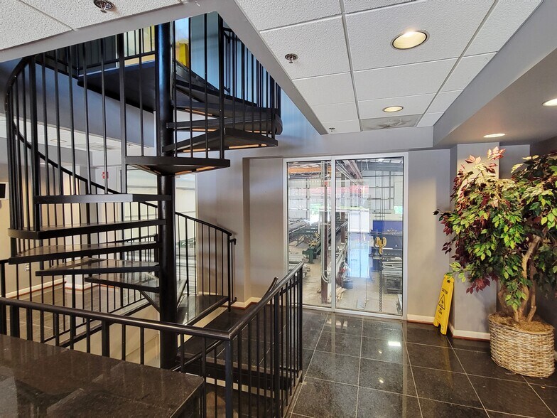 More Photos Of 45805 Woodland Rd, Sterling Warehouse For Sale