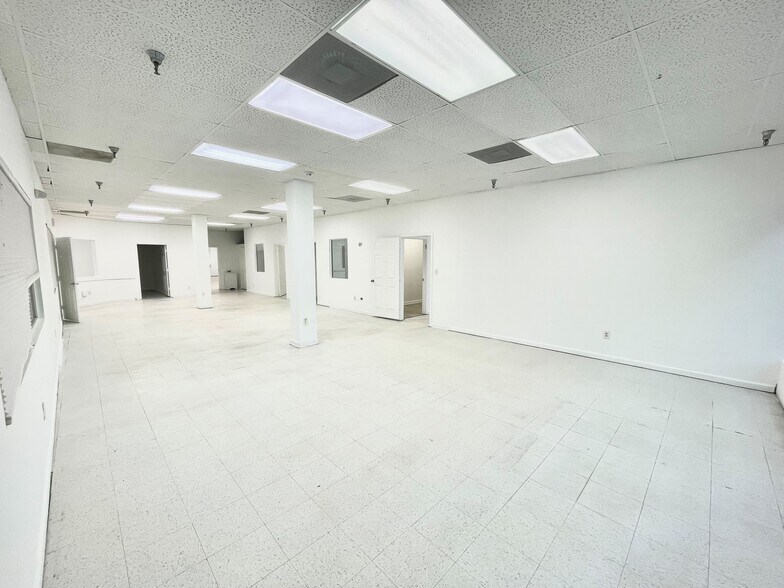More Photos Of 4301 W Sunrise Blvd, Plantation Unknown For Lease