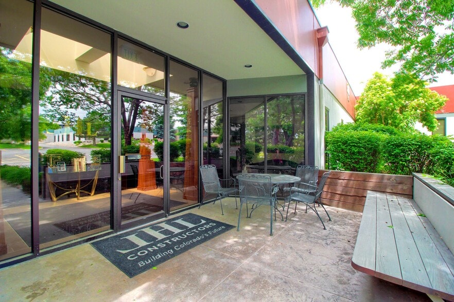 More Photos Of 7076 S Alton Way, Englewood Research And Development For Lease