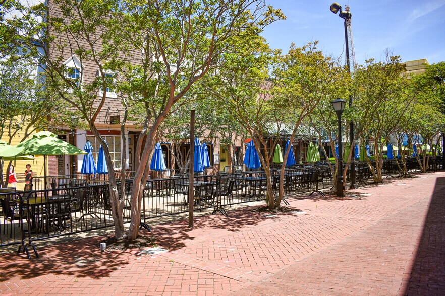 More Photos Of , Hampton General Retail For Sale