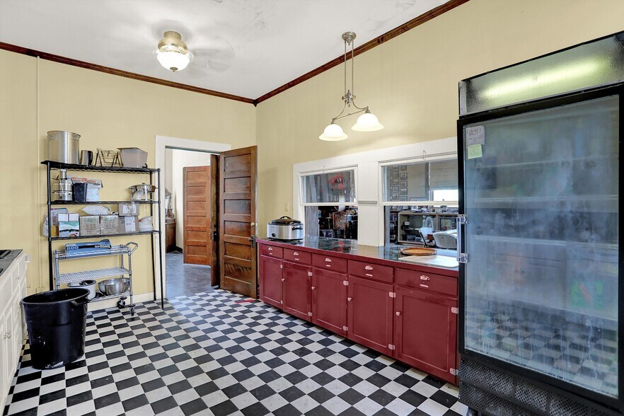 More Photos Of 111 S Walnut St, Edinburgh Theater Concert Hall For Sale