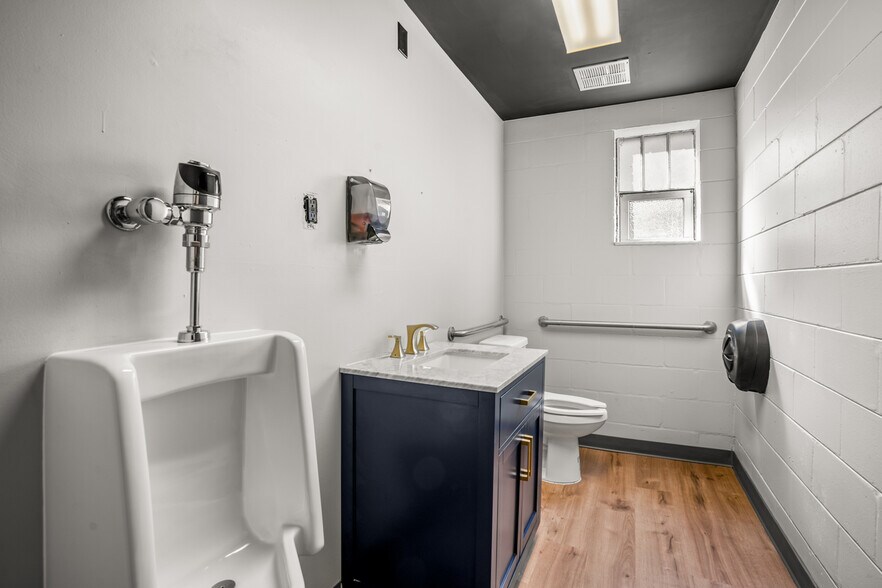 More Photos Of 8602 Tarpon Springs Rd, Odessa Specialty For Sale