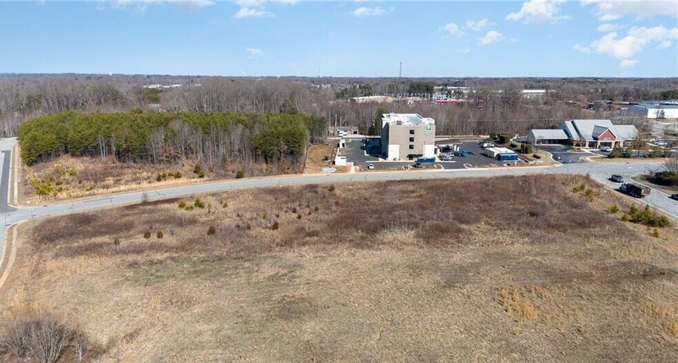 More Photos Of Hampton Plaza Rd, Kernersville Land For Sale