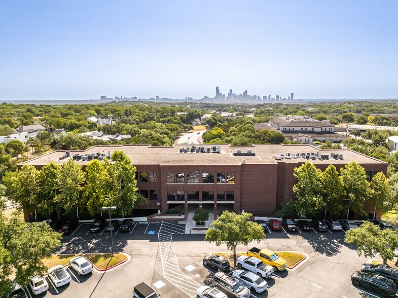 More Photos Of 3101 Bee Caves Rd, Rollingwood Office For Lease