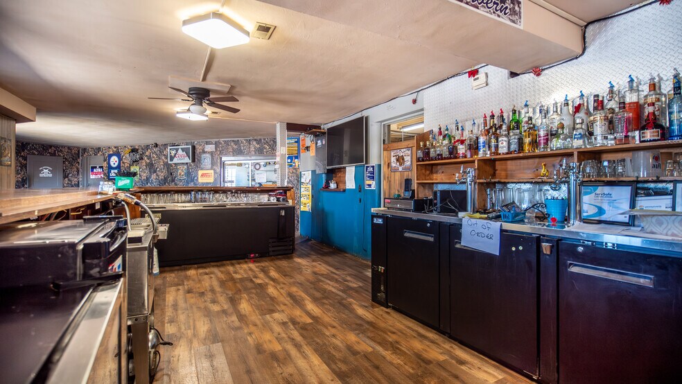 More Photos Of 2862 Route 38, Emlenton Bar For Sale