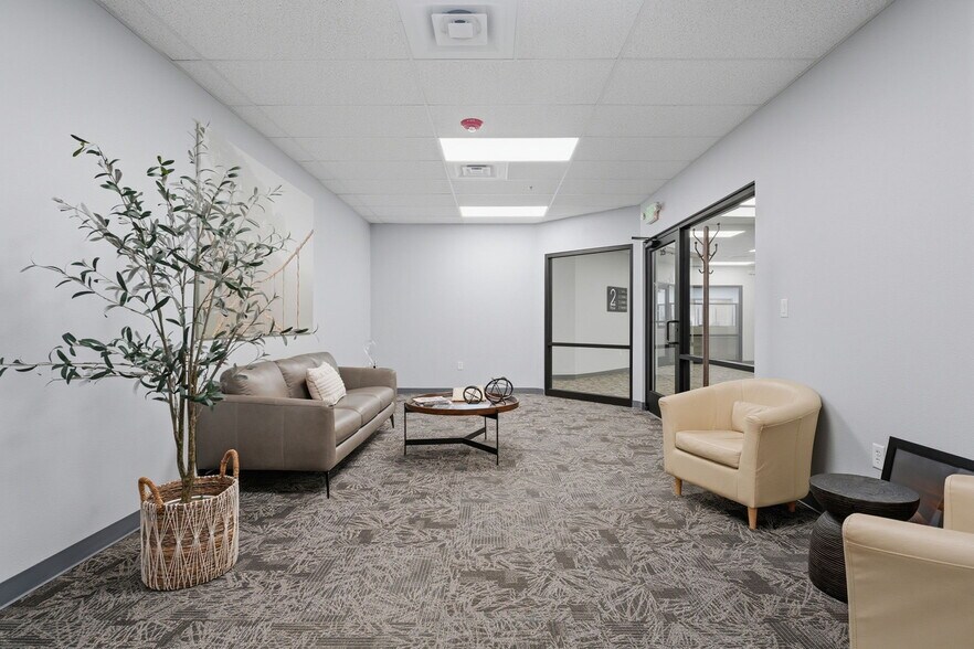 More Photos Of 2920 George Washington Way, Richland Office For Sale