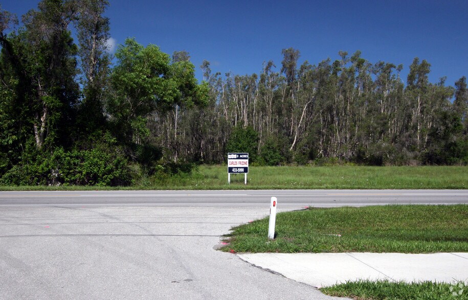 More Photos Of 10300 Stringfellow Rd, Saint James City Land For Sale