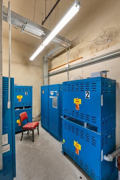 More Photos Of 610 Marshall St, Shreveport Office For Sale
